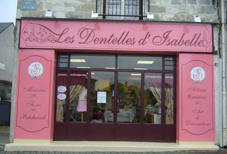 Vitrine les dentelles d'isabelle rochecorbon